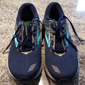 Brooks GTS 19, size 11D